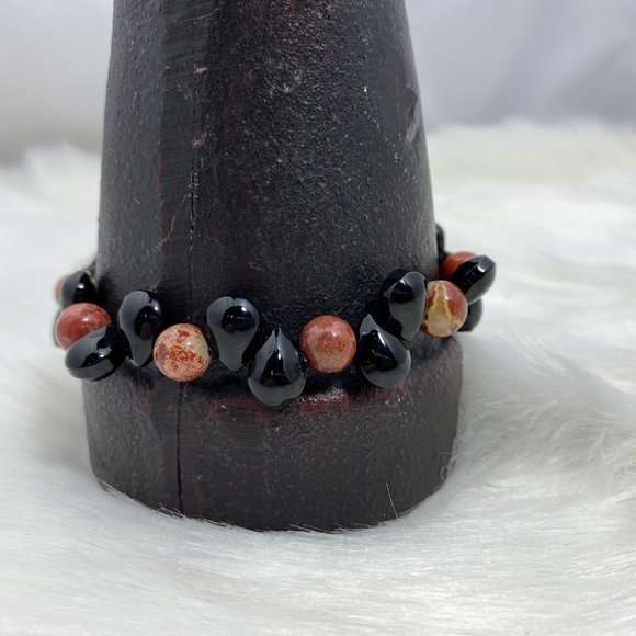 Handmade Stone Bead Bracelet 8" - Picture 10 of 11